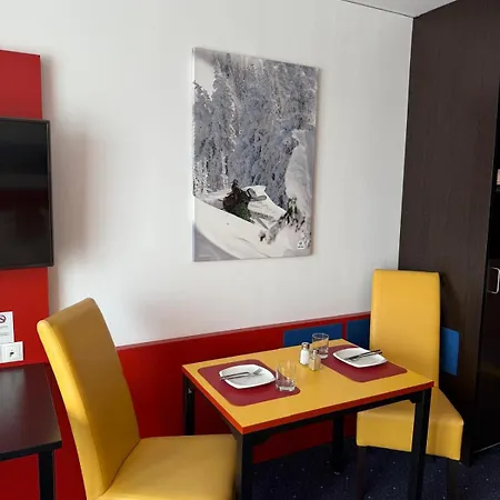 Ξενοδοχείο με διαμερίσματα Stay2munich & Serviced 3*